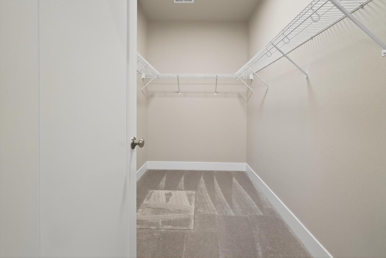Photo of 4070 SW 38th Place 33 of 49