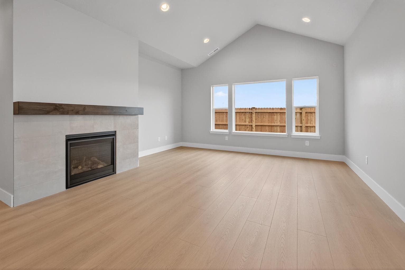 Photo of 4070 SW 38th Place 37 of 49