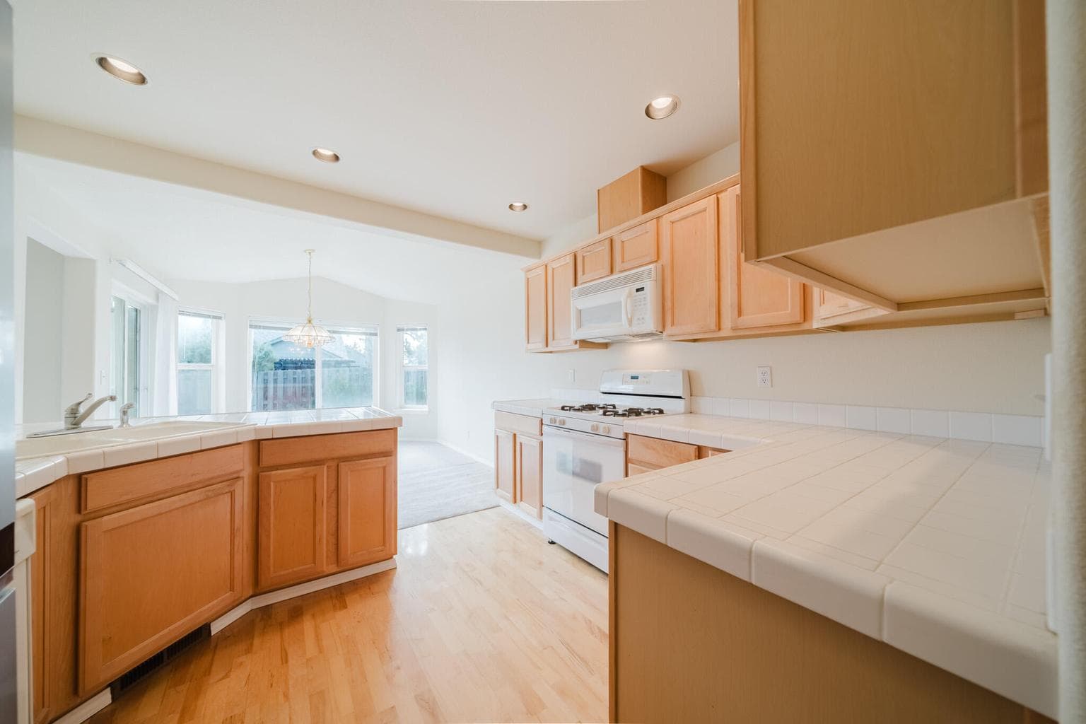 Photo of 3734 SW Wickiup Place 16 of 53