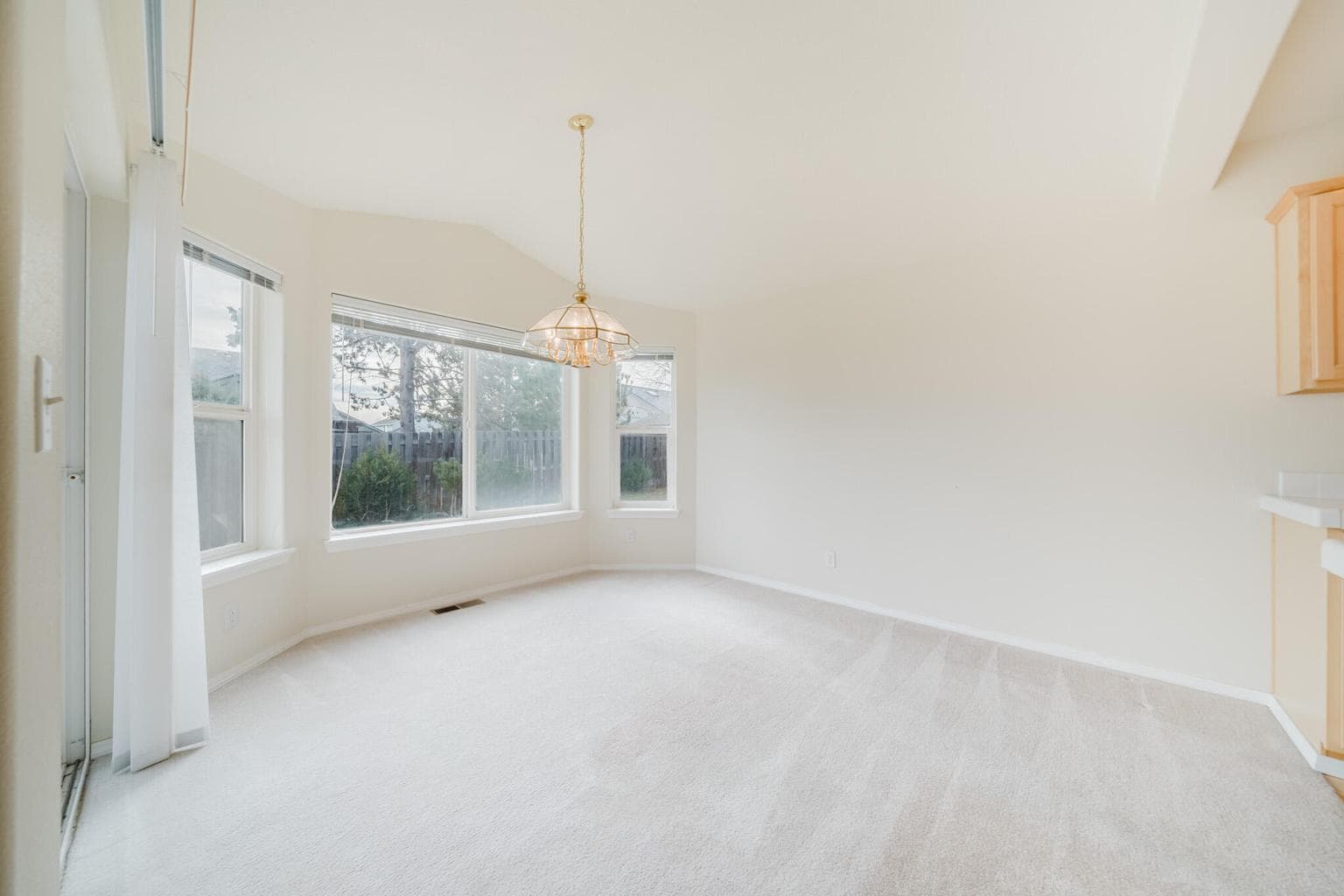 Photo of 3734 SW Wickiup Place 19 of 53