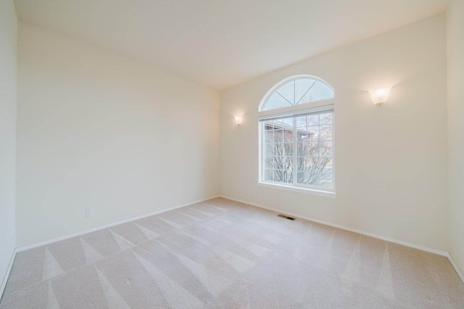 Photo of 3734 SW Wickiup Place 35 of 53