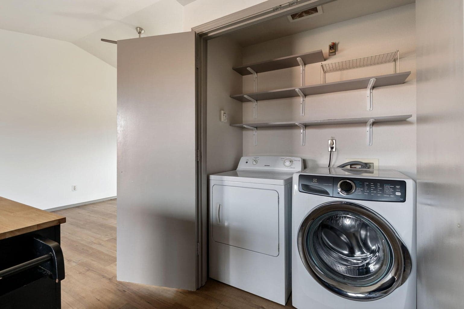 Photo of 2123 SW 33rd Street 14 of 36