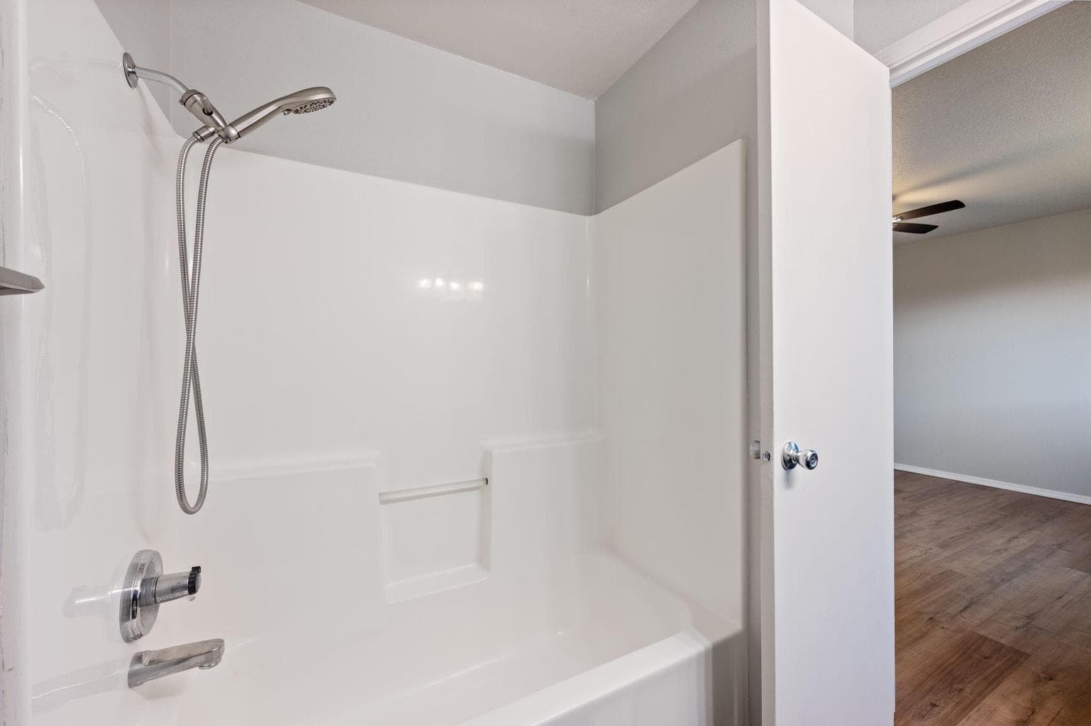 Photo of 2123 SW 33rd Street 26 of 36