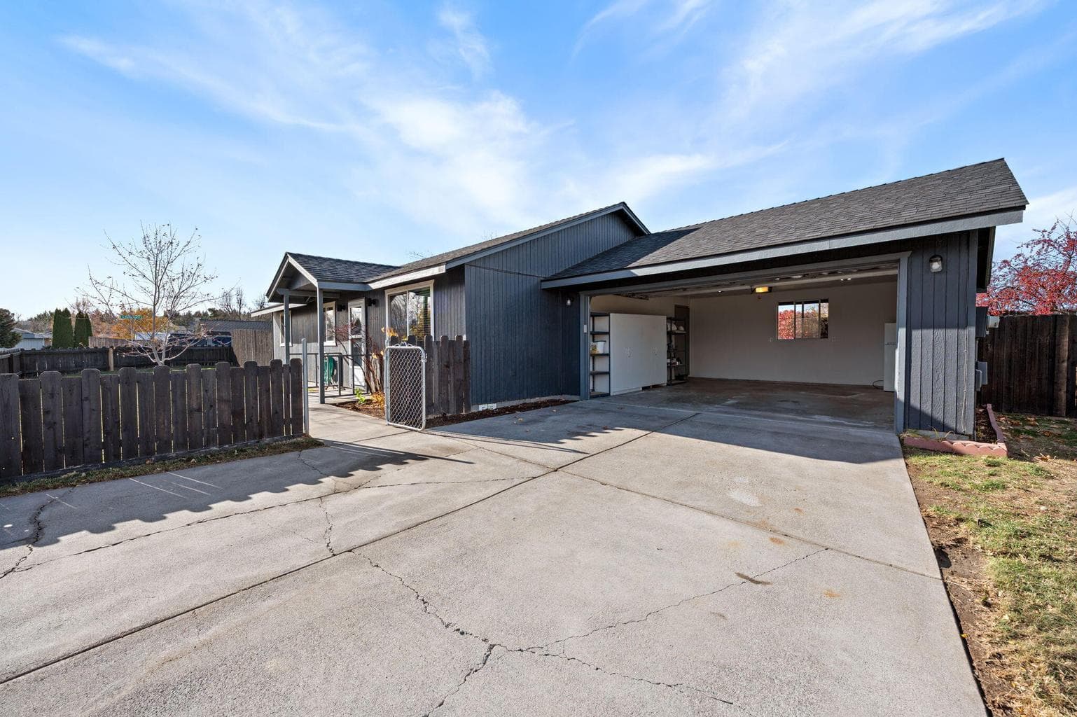 Photo of 2123 SW 33rd Street 32 of 36