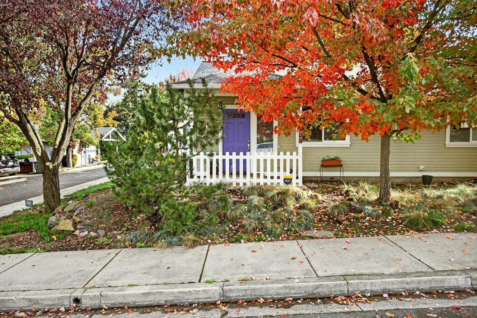 Photo of 794 Park 2 of 28