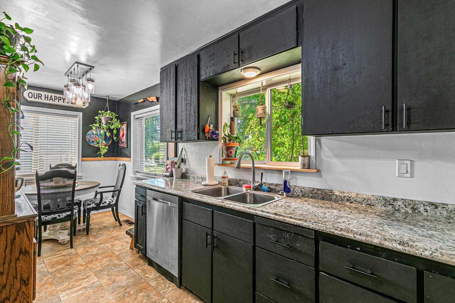 Photo of 219 Berrydale 3 of 28