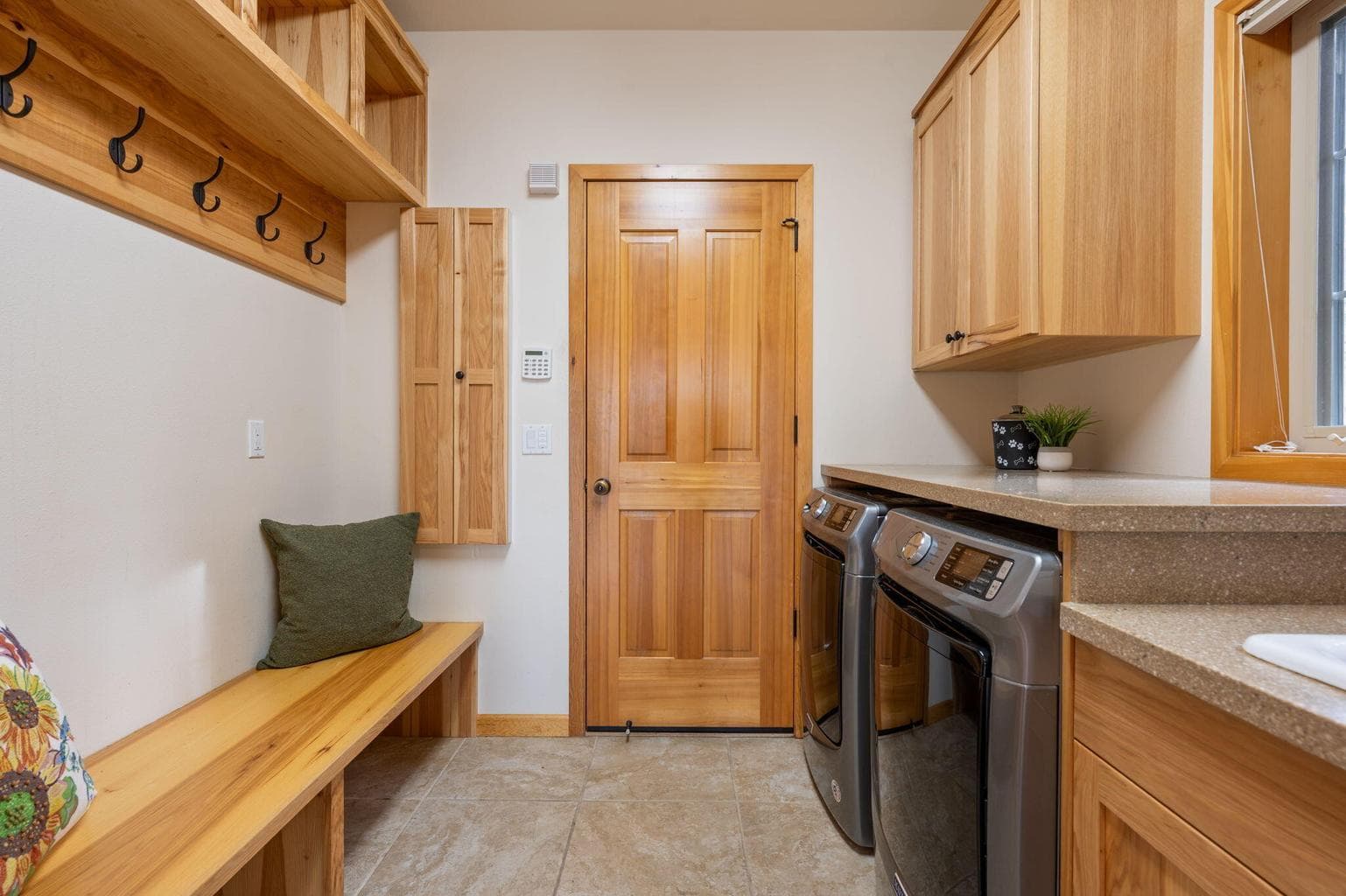 Photo of 3225 NW Metke Place 32 of 46