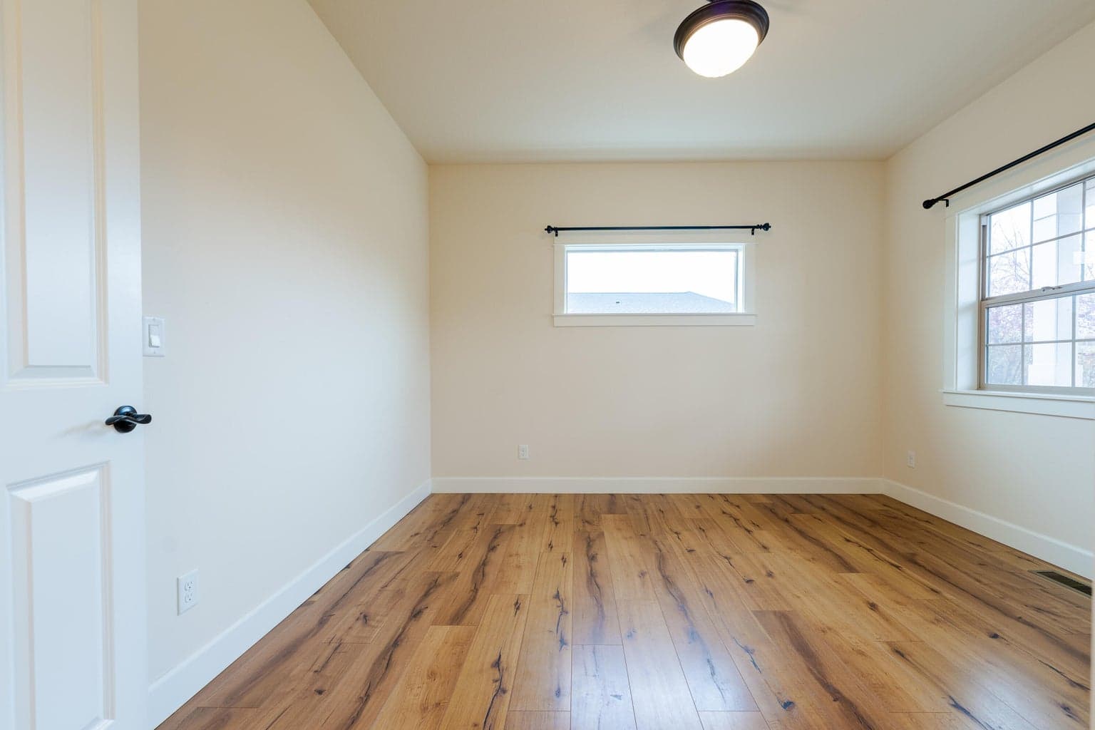 Photo of 1752 NW Upas Avenue 28 of 68