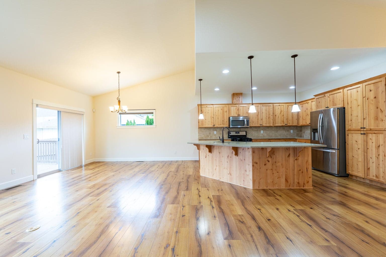 Photo of 1752 NW Upas Avenue 17 of 68