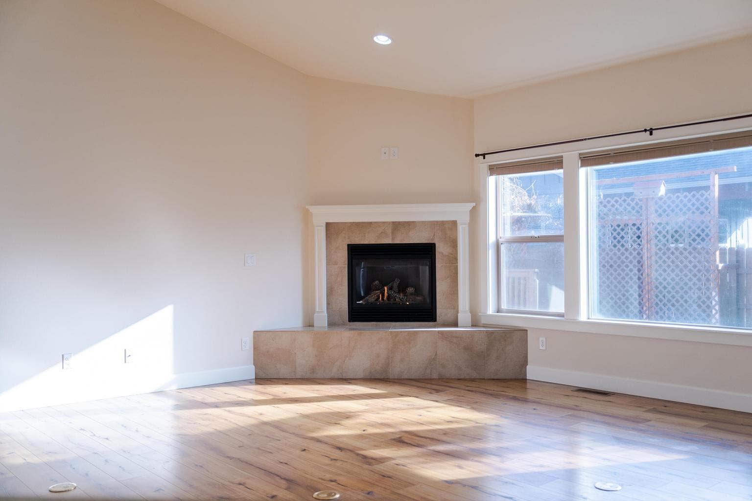 Photo of 1752 NW Upas Avenue 25 of 68