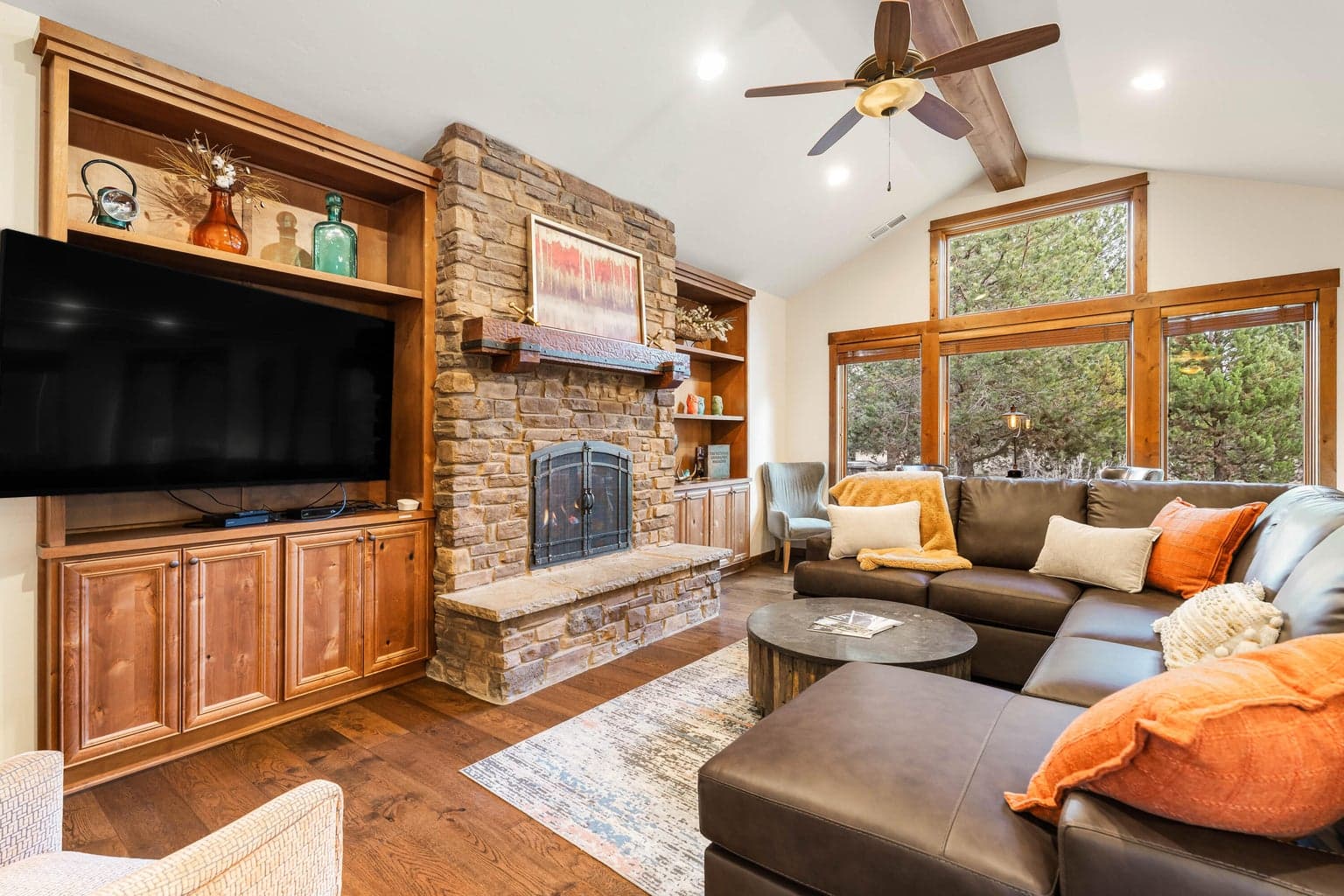 Photo of 56564 Caldera Springs 2 of 31