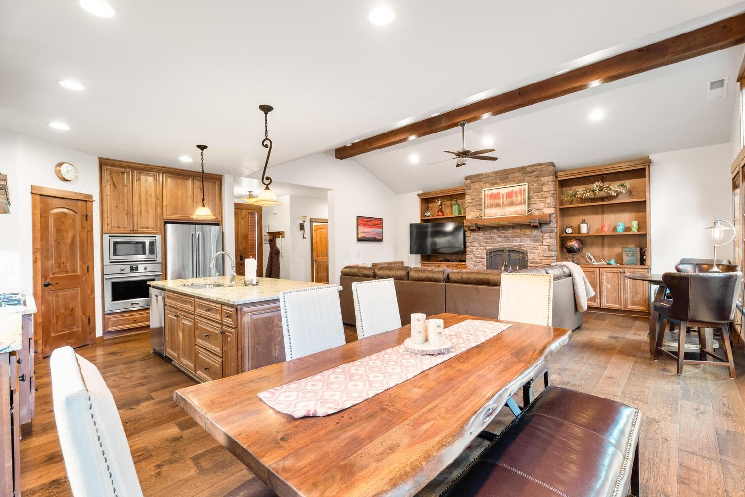 Photo of 56564 Caldera Springs Court 12 of 31