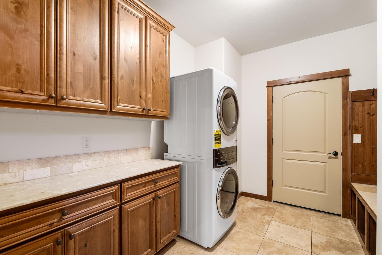 Photo of 56564 Caldera Springs Court 25 of 31