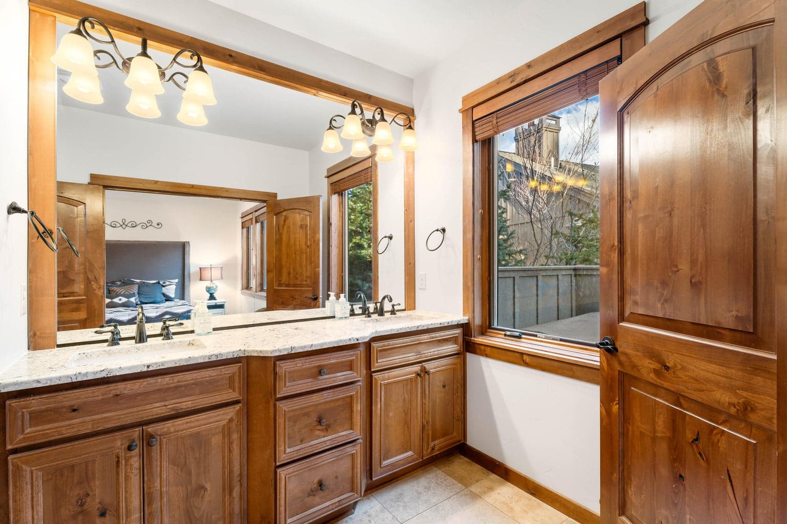 Photo of 56564 Caldera Springs Court 16 of 31