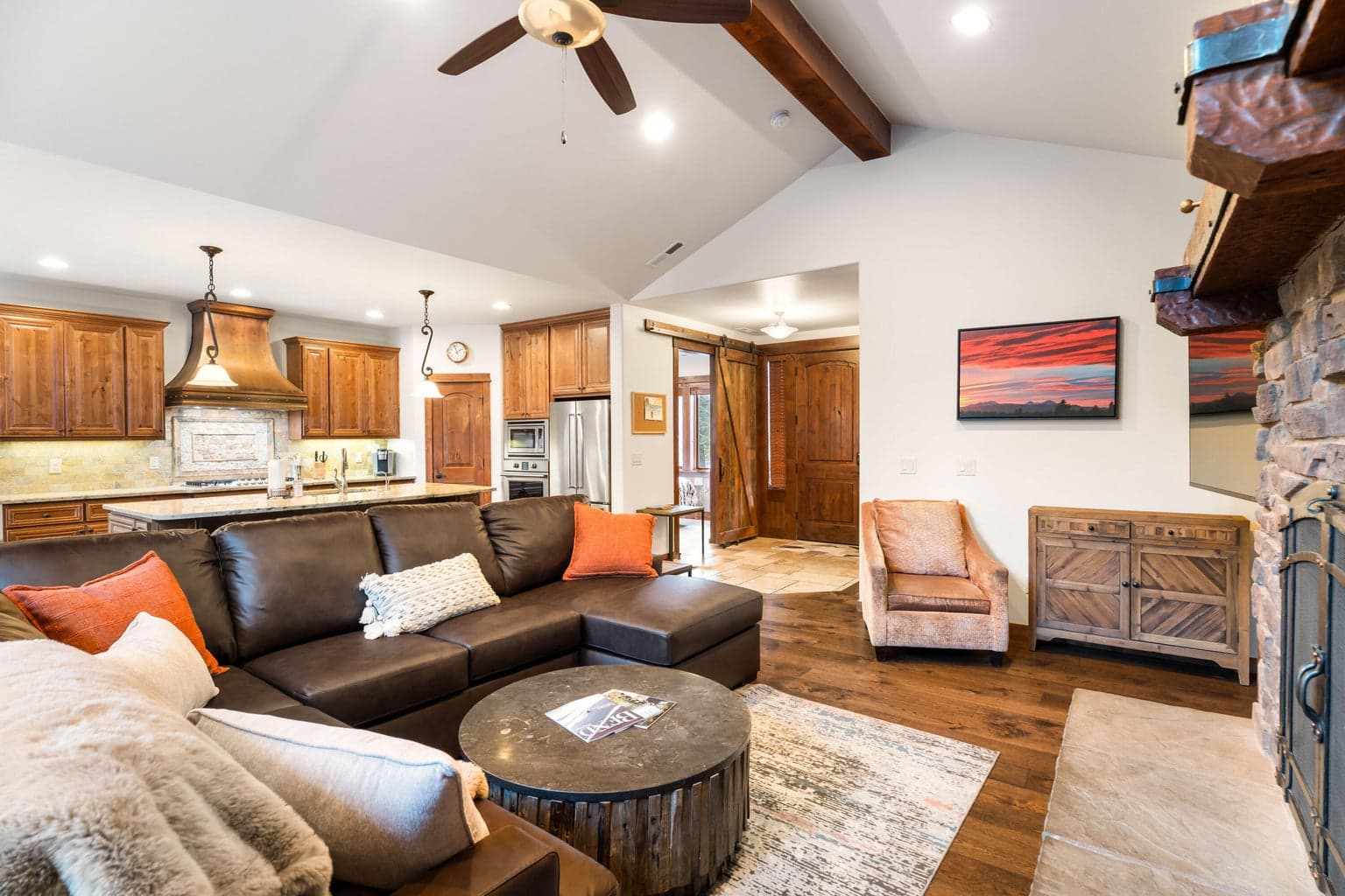 Photo of 56564 Caldera Springs 3 of 31