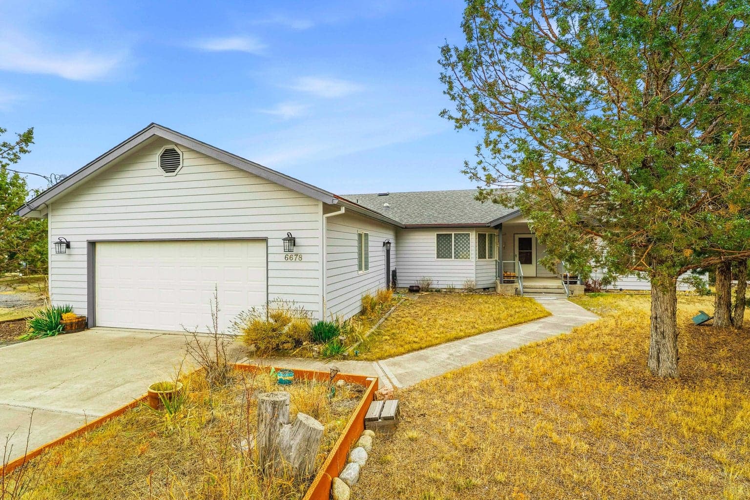 Photo of 6678 Davis 2 of 53