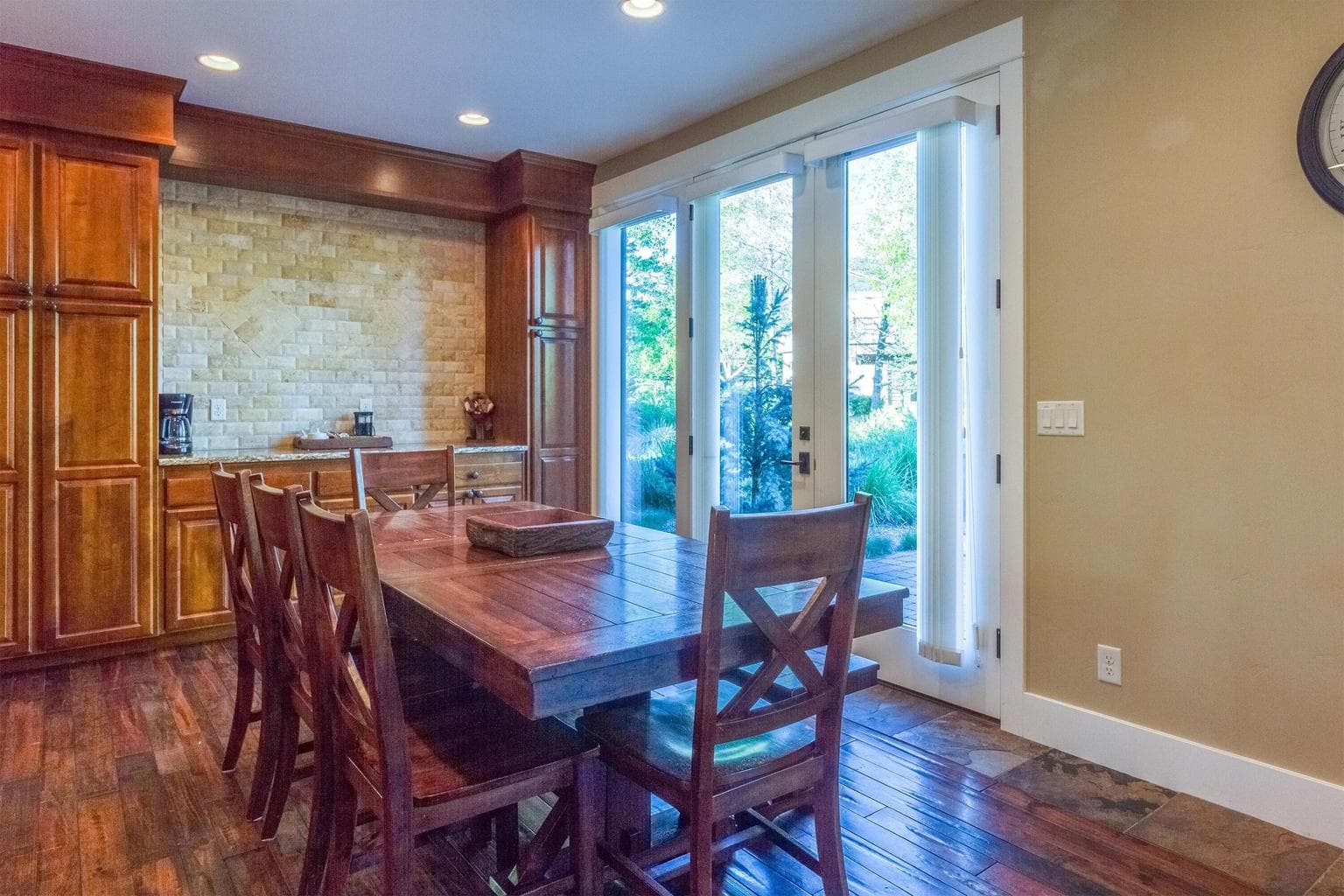 Dining nook