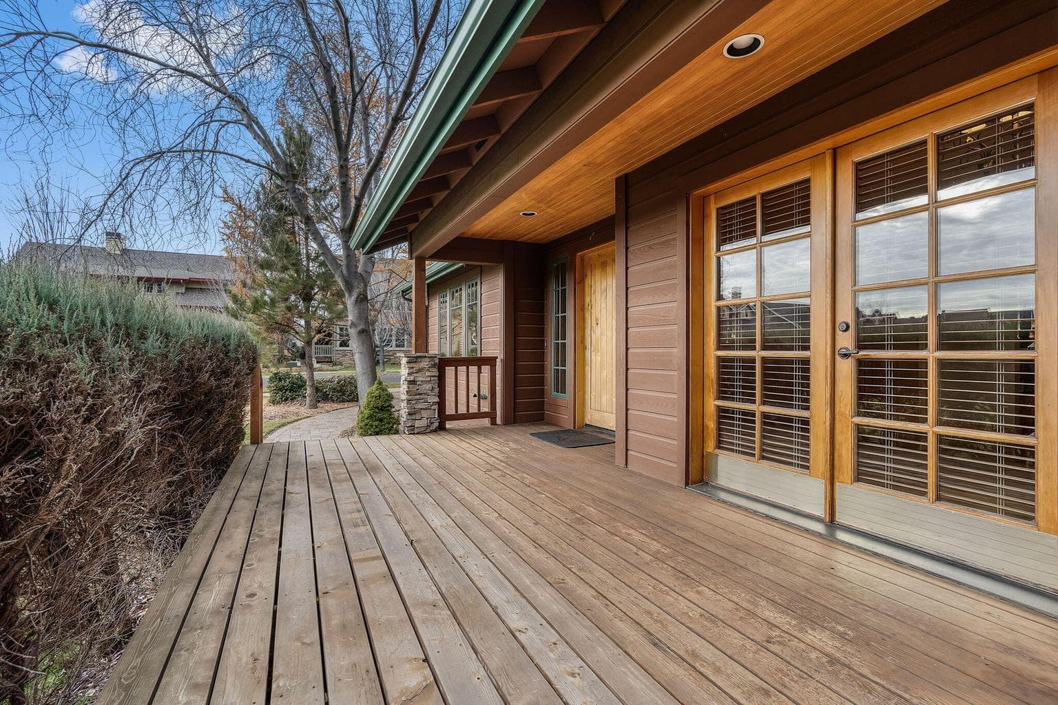 Photo of 546 S Cottonwood Street 7 of 53