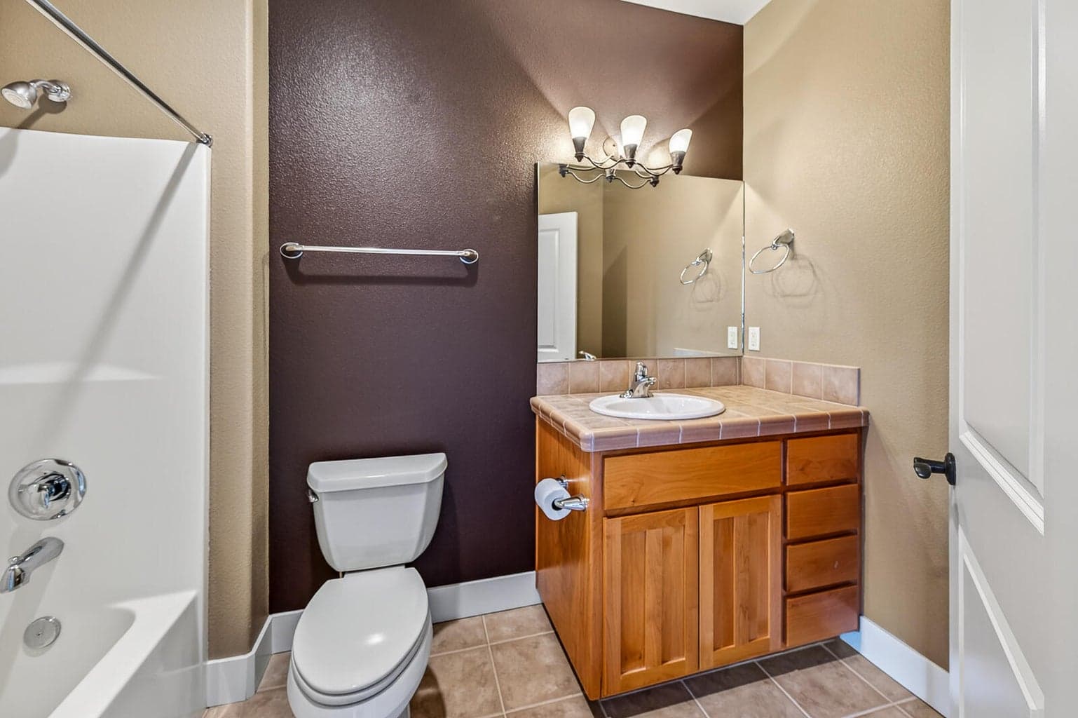 Photo of 2729 NW Havre Court 25 of 48