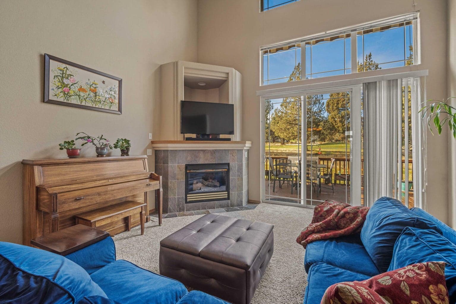 Spacious great room floorplan