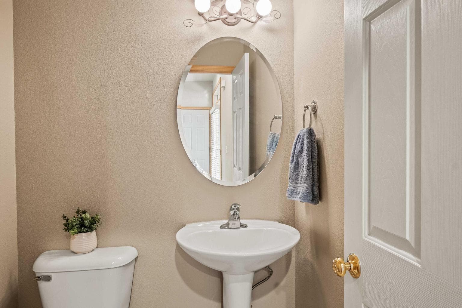 Main level Powder room