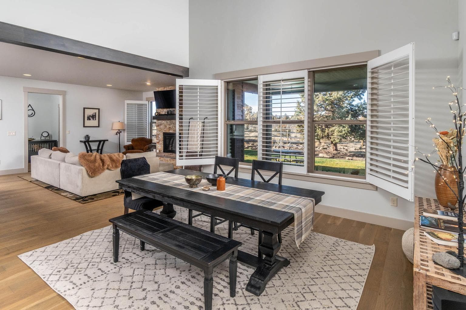 Photo of 17391 Chaparral 3 of 39