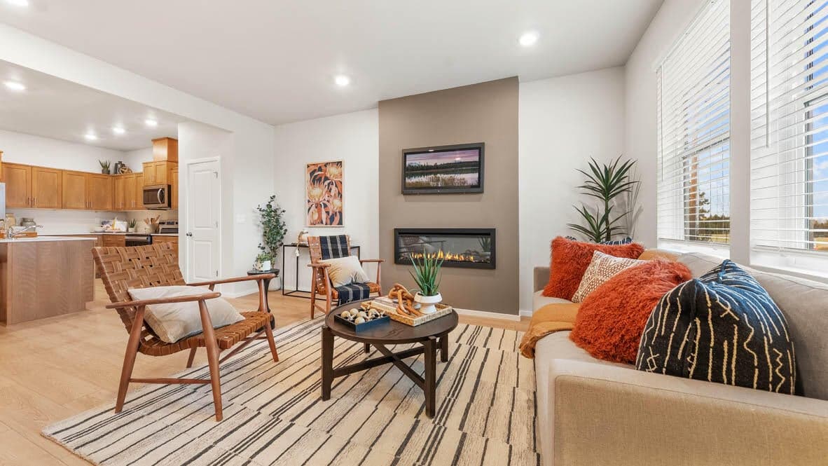 Photo of 62620 Lawler 2 of 27