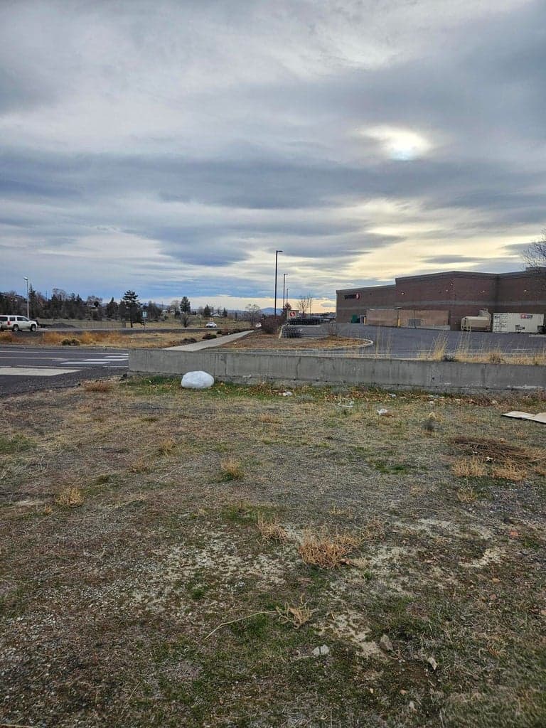 702 Hwy 97