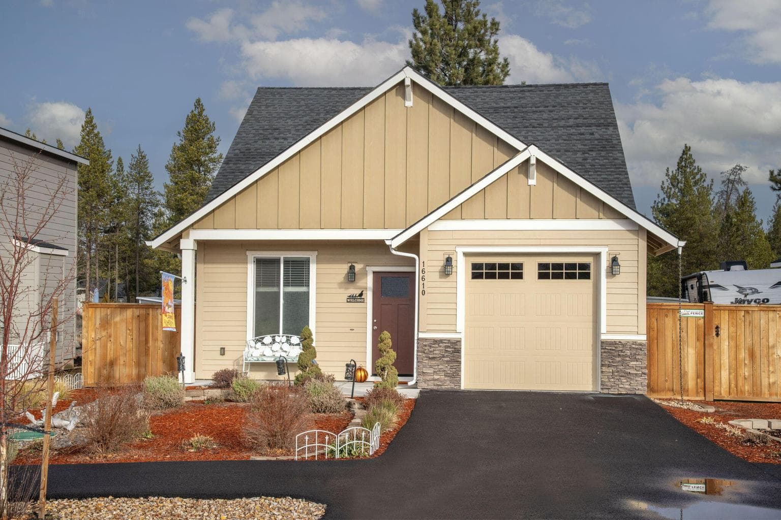 16610 Pine Creek