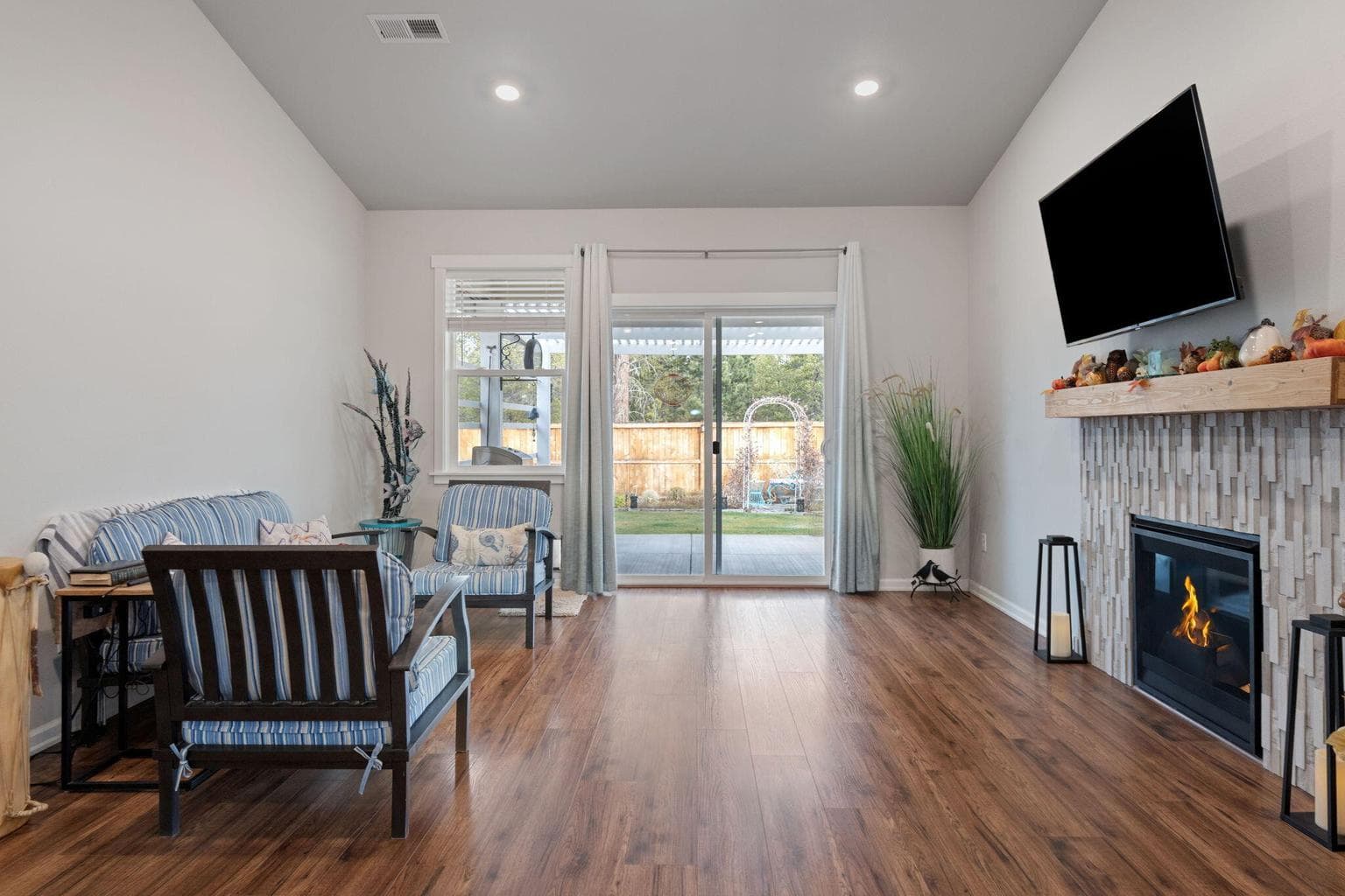 Photo of 16610 Pine Creek 3 of 28
