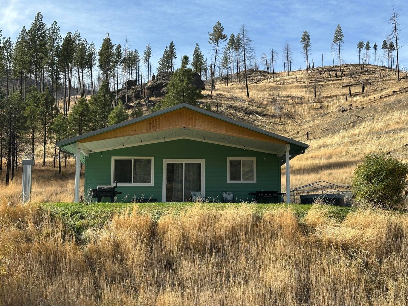 Photo of 24826 Hwy 395 1 of 58