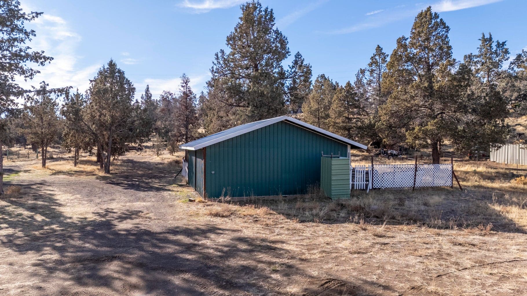 Photo of 2350 NW Rimrock Loop 34 of 45