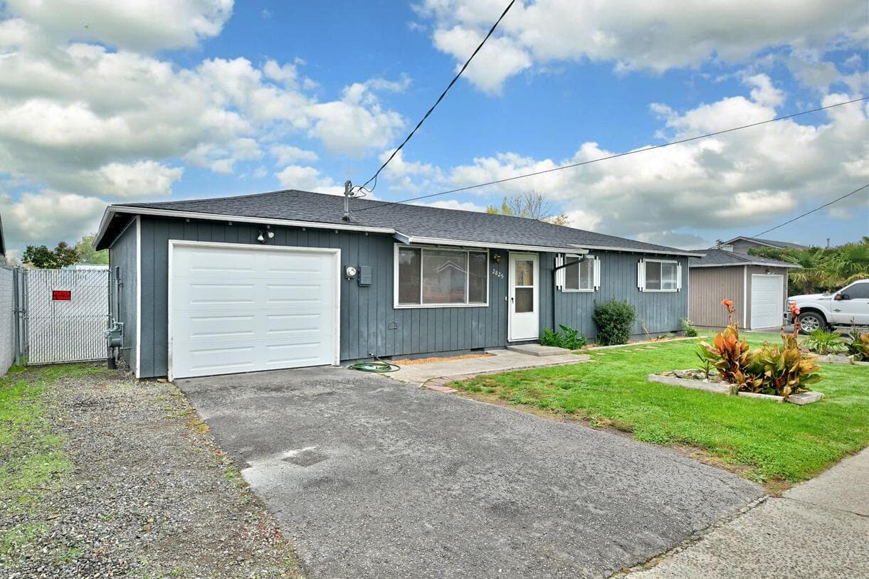Photo of 2825 Howard 3 of 22