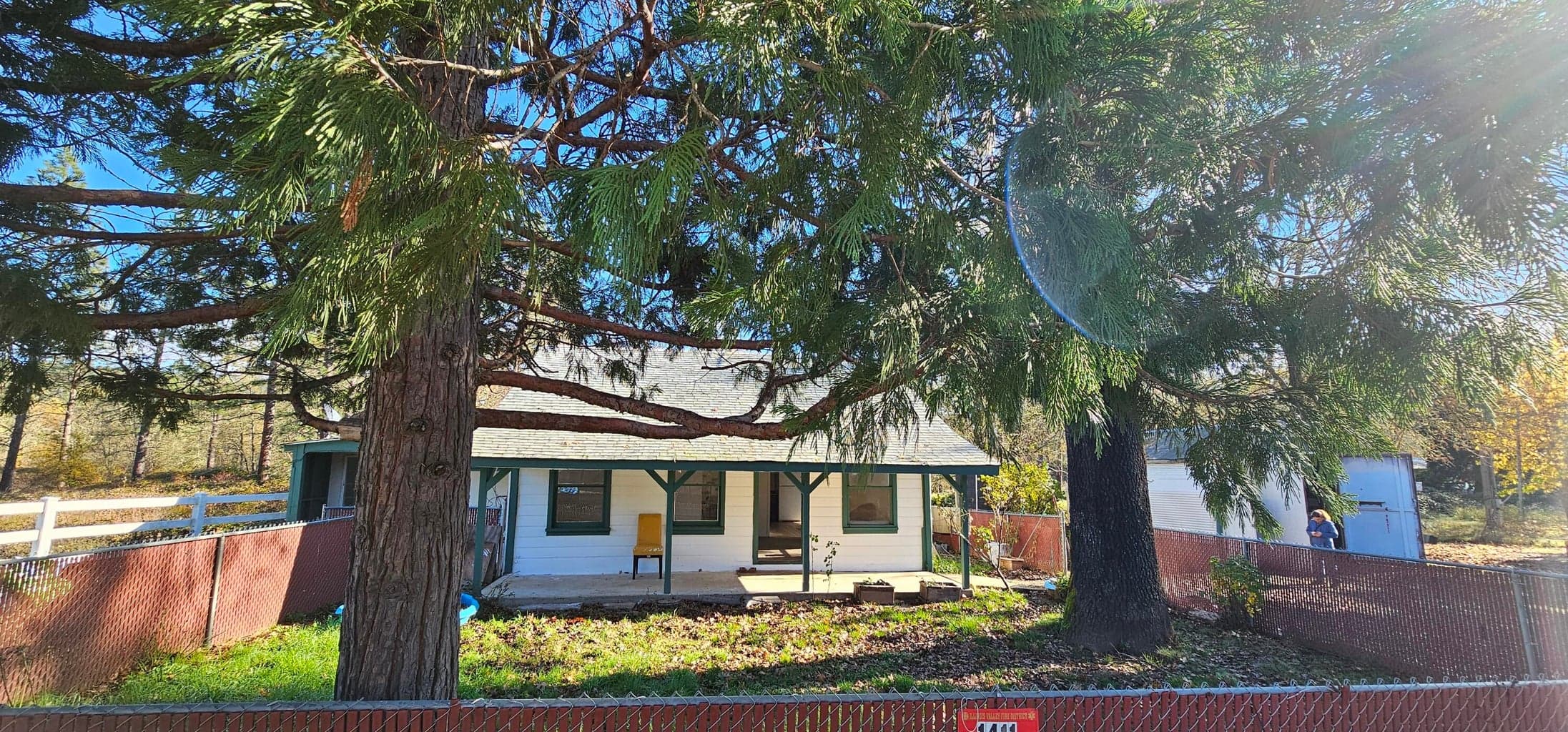 Photo of 1411 Rockydale 3 of 29
