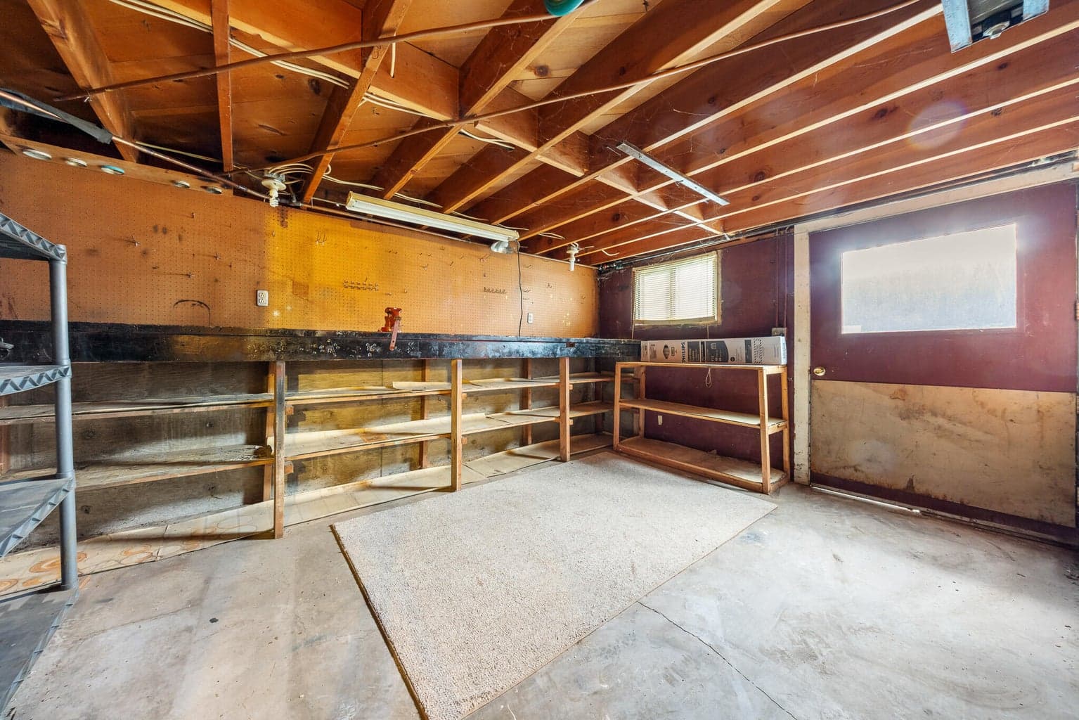 Photo of 1123 NW Canyon Drive 13 of 19