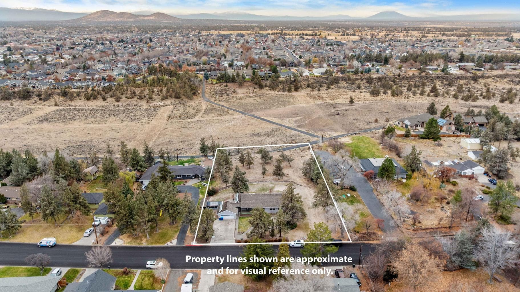 Photo of 1123 NW Canyon Drive 14 of 19