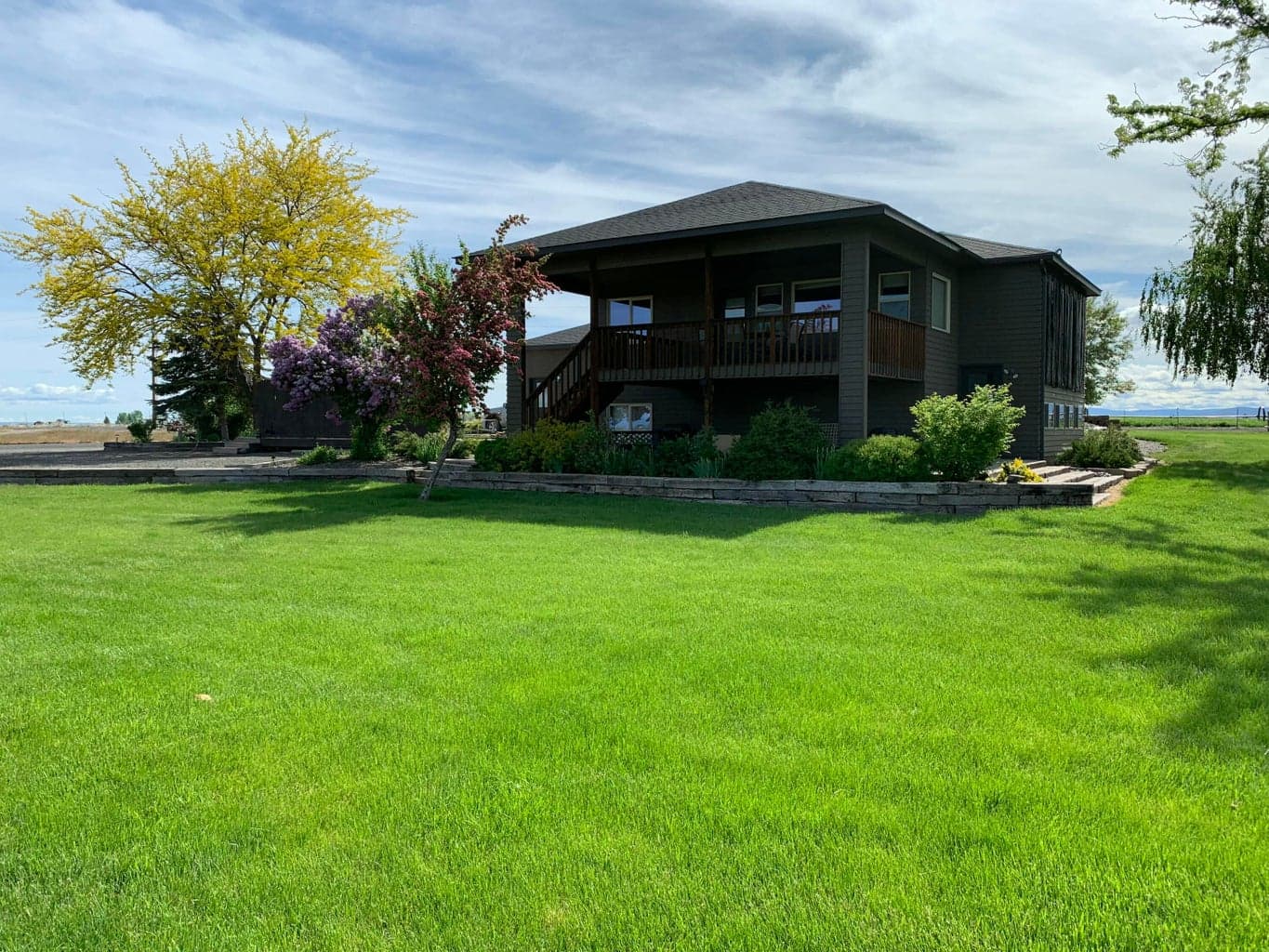 Photo of 2490 Deschutes 3 of 49