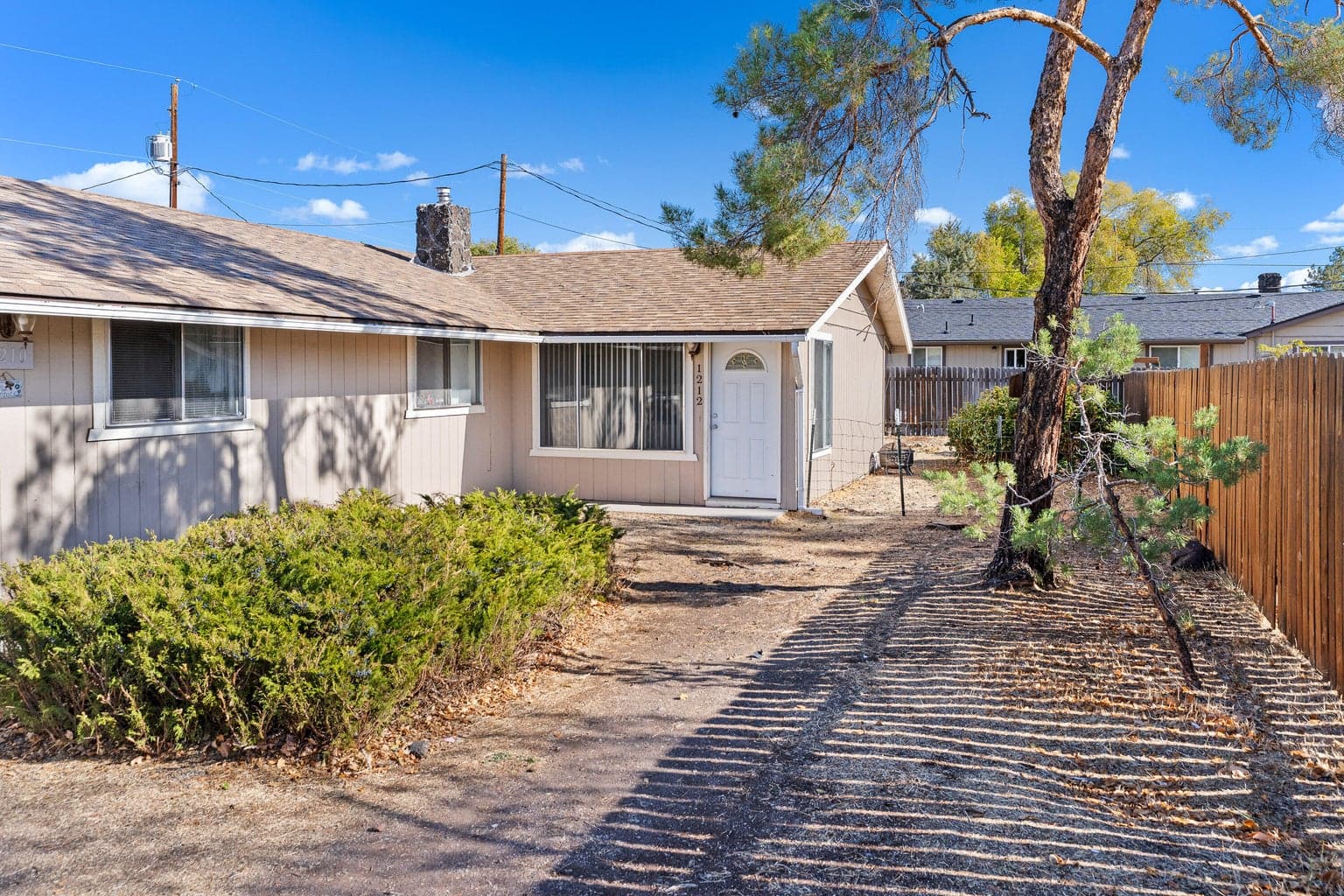 1212 18th, Redmond, 97756