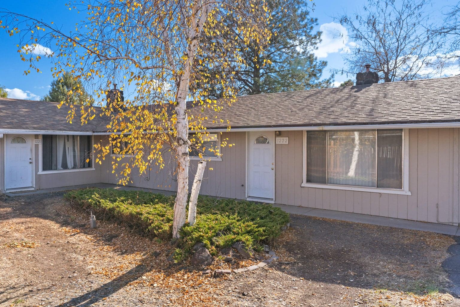 1220 18th, Redmond, 97756