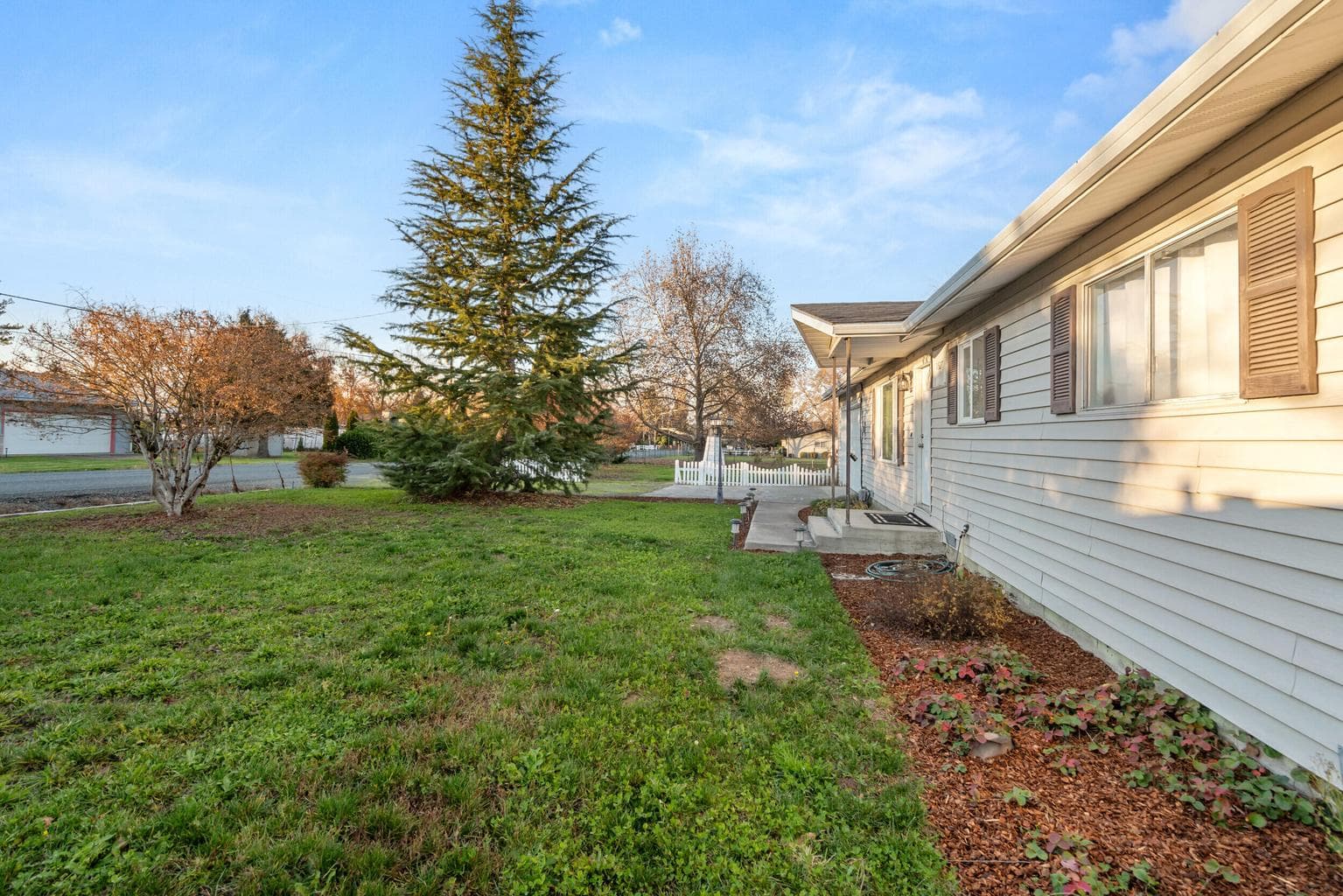 Photo of 1627 Southgate 5 of 49