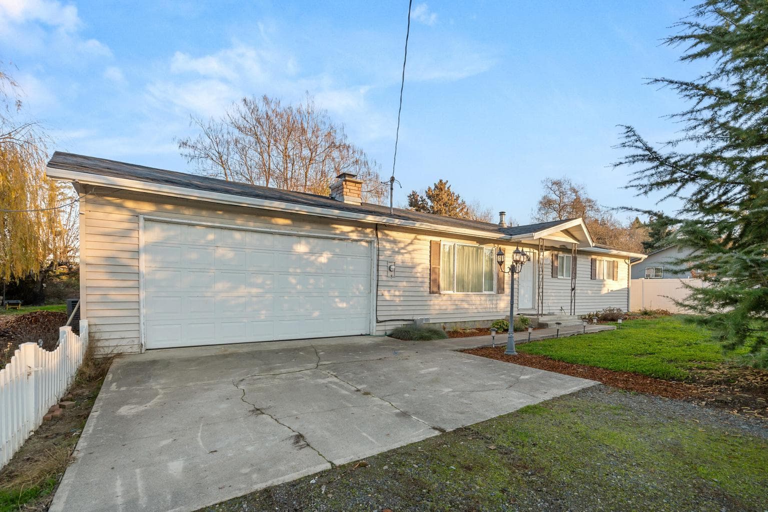 Photo of 1627 Southgate 2 of 49