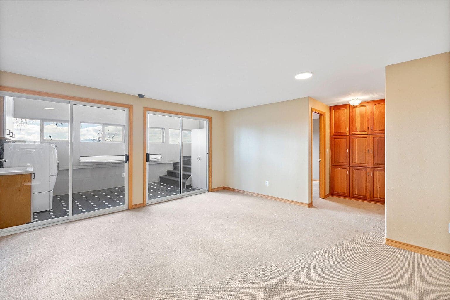 Photo of 2490 NW Deschutes Drive 12 of 92