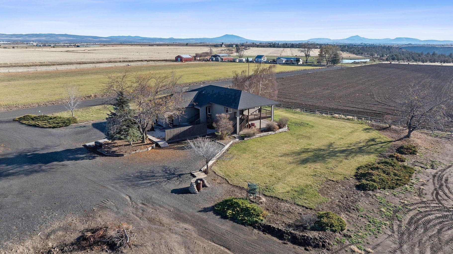 Photo of 2490 NW Deschutes Drive 42 of 92