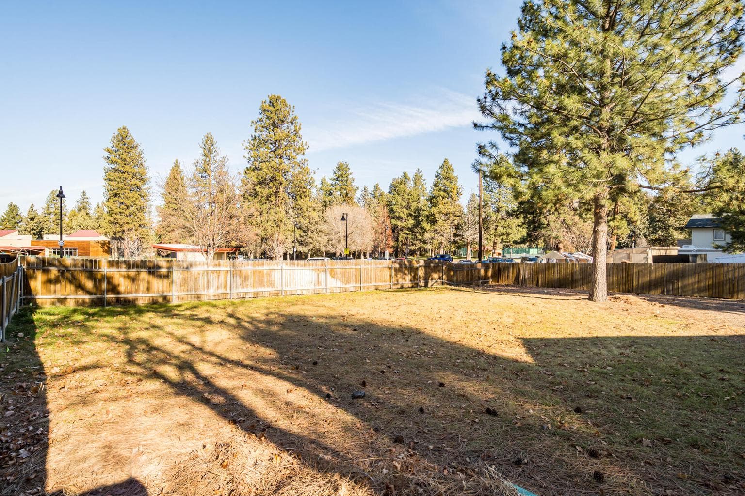 Photo of 642 NE Franklin Avenue 32 of 38
