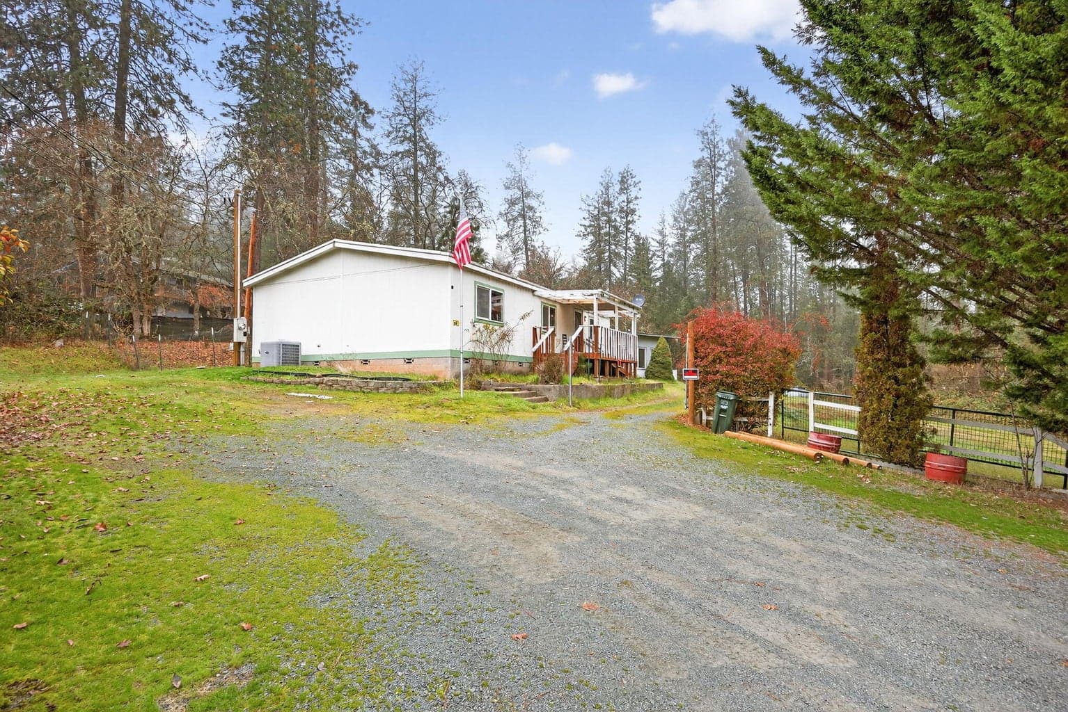 218 Hessar, Grants Pass, 97527