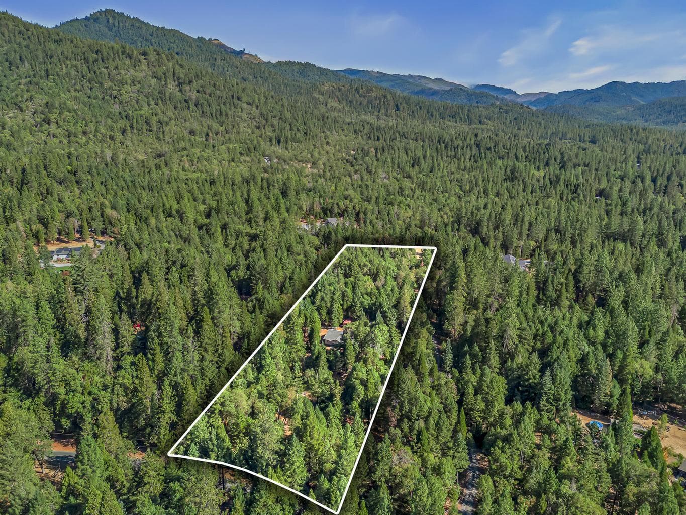 5+ private acres just 20 mins from city of Rogue River, OR.