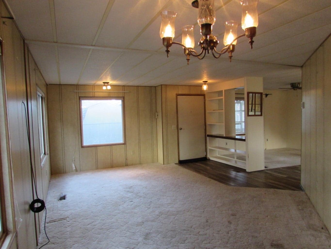 Photo of 2633 SW Obsidian Avenue 10 of 20