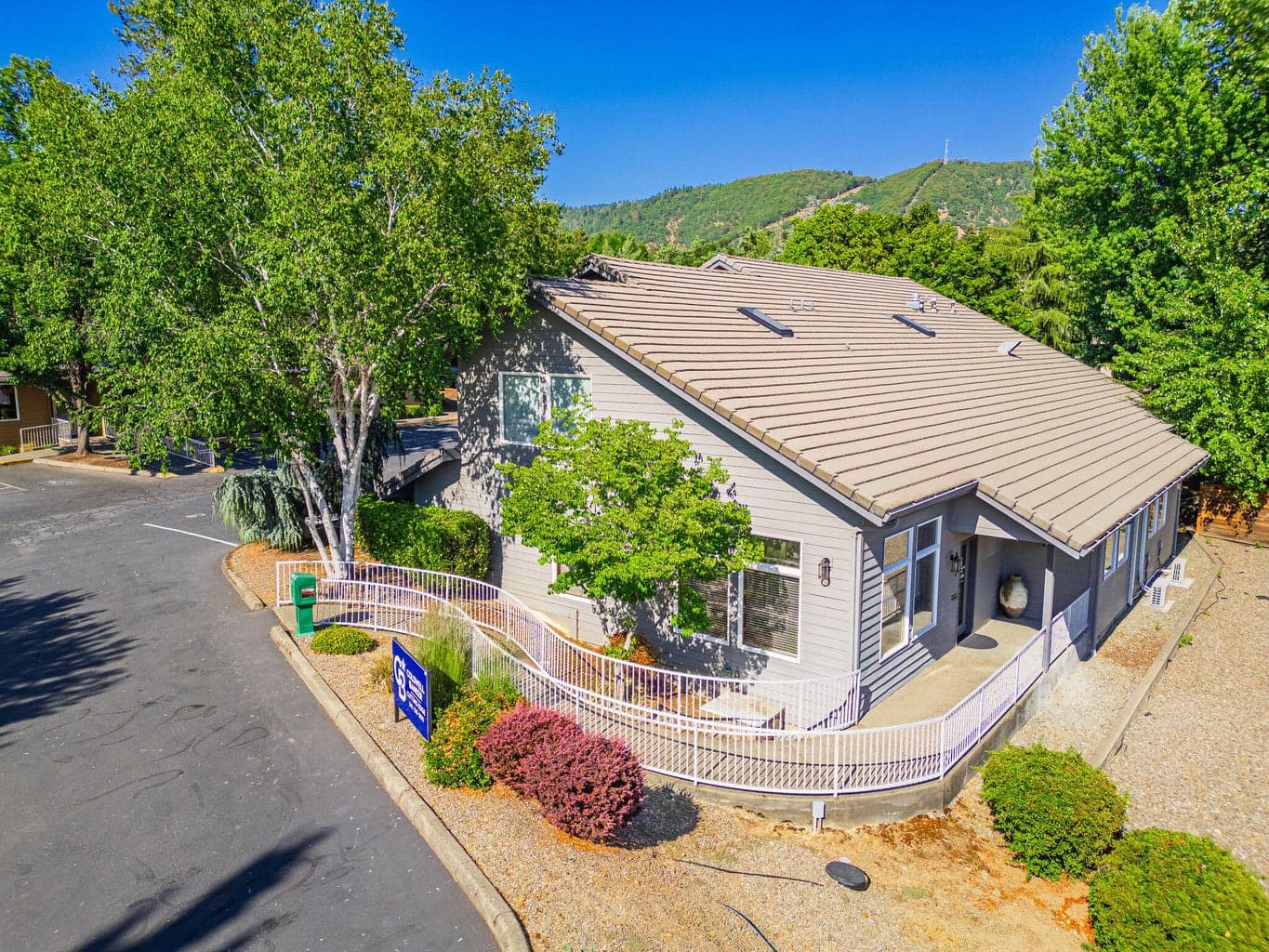 Photo of 873 7th 3 of 24