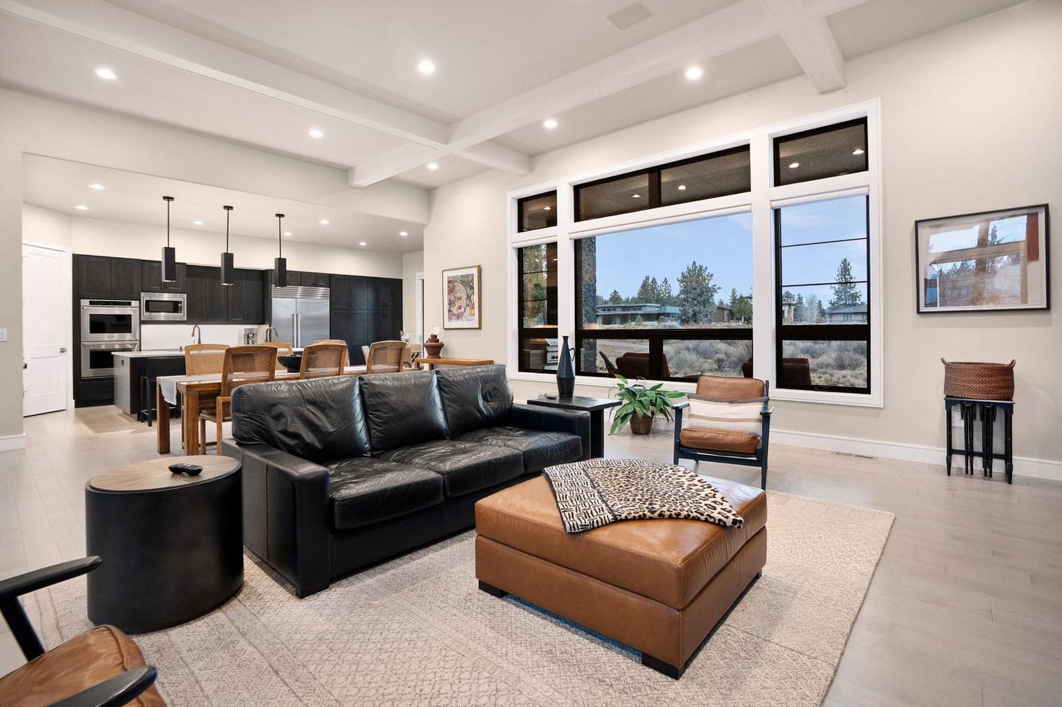 Photo of 61547 Hosmer Lake Drive 9 of 51