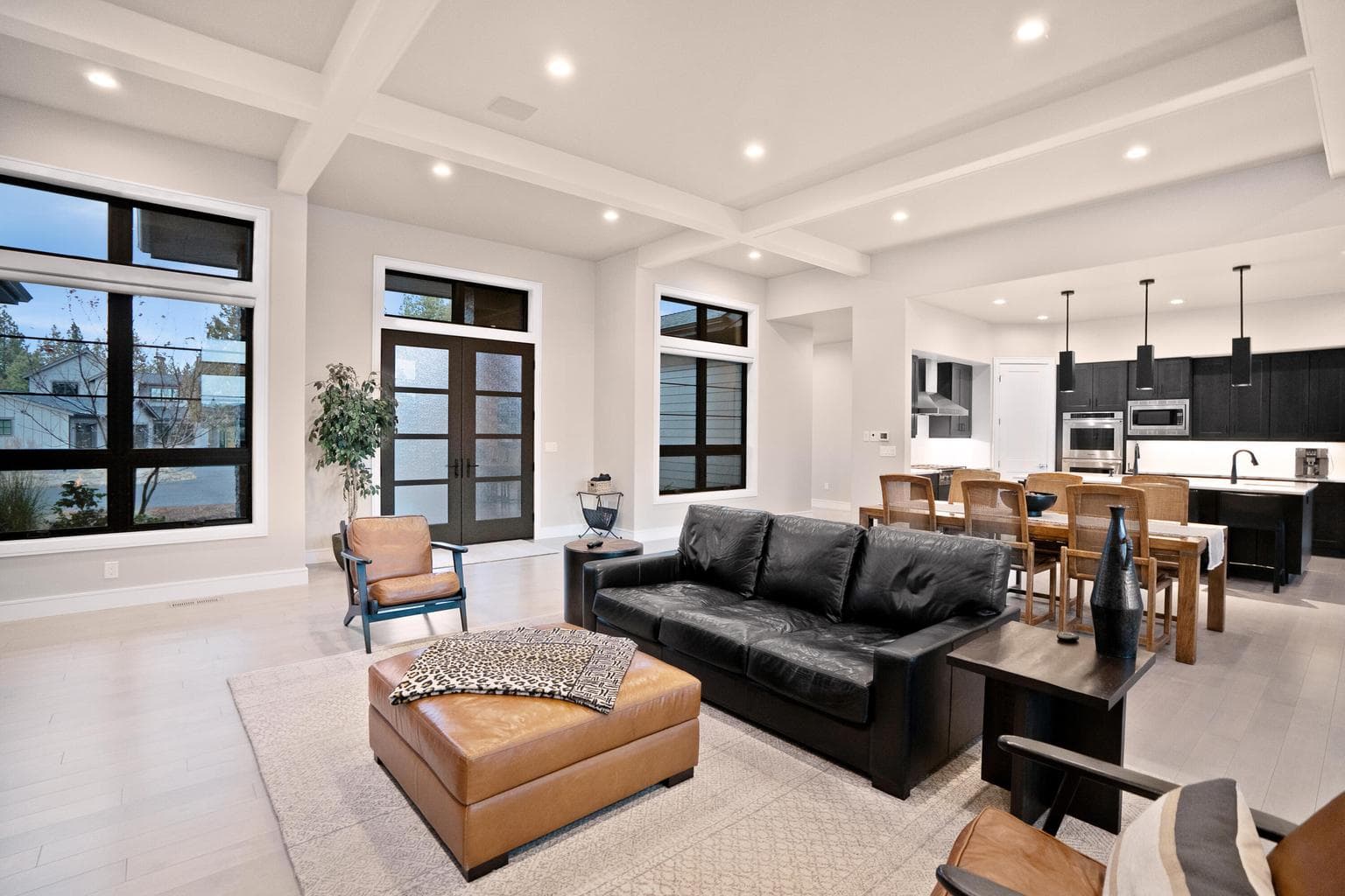 Photo of 61547 Hosmer Lake Drive 12 of 51